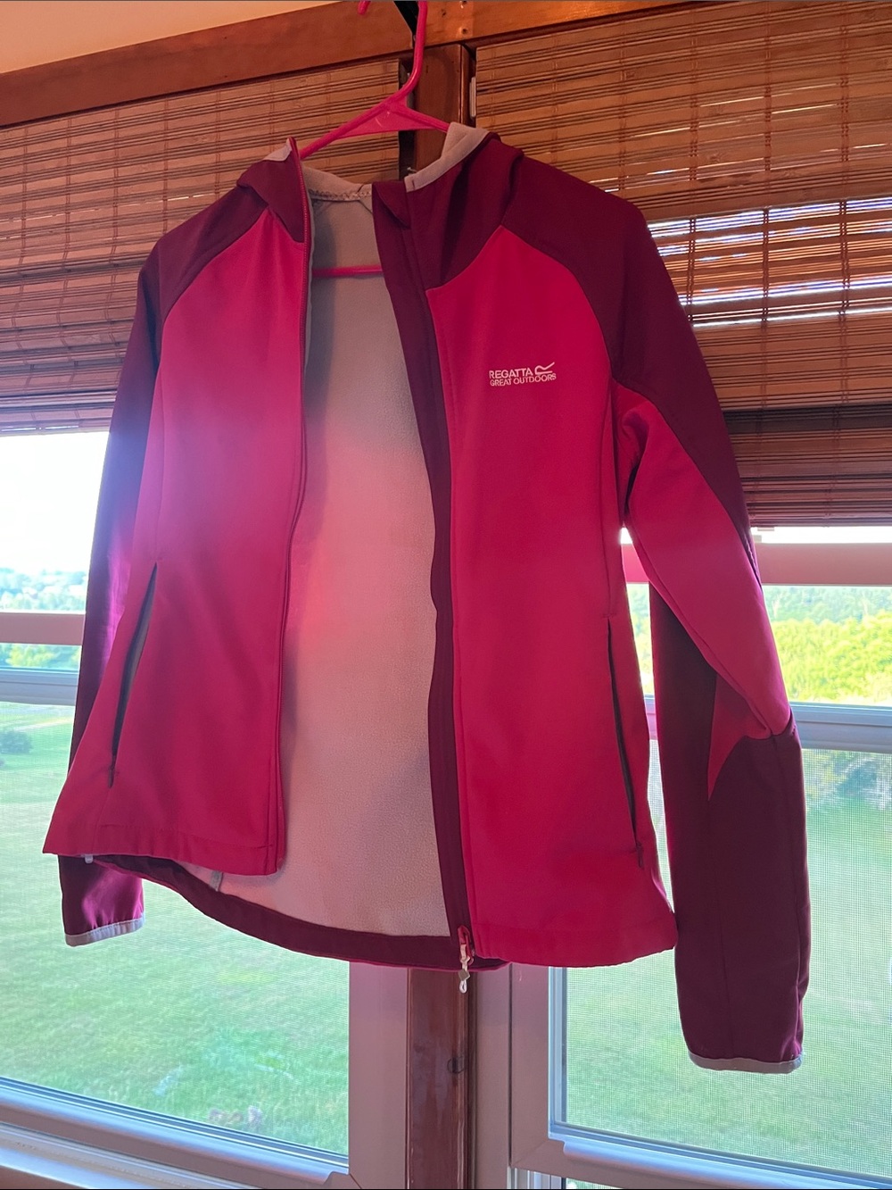 Regatta Two-Tone Raspberry Pink Softshell Utility Jacket with Hood - Picture 10 of 10
